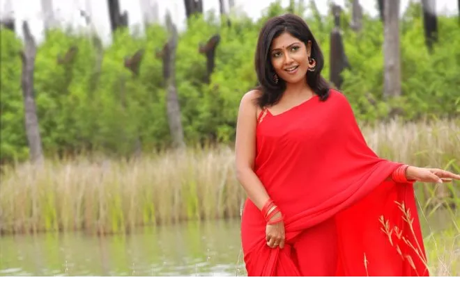 kamalinee mukherjee red saree wallpapers