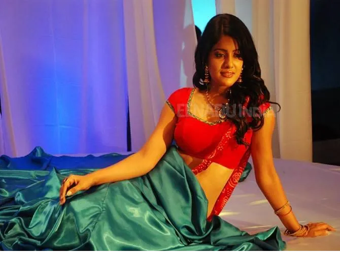 hot actress vishakha singh wallpapers