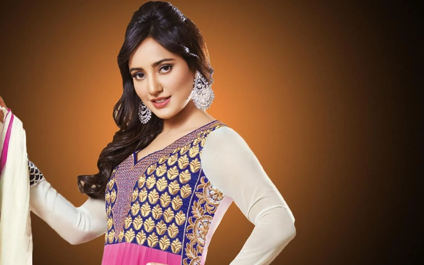 beautiful actress neha sharma hd desktop wallpapers