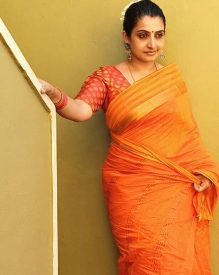 Saree Wallpapers
