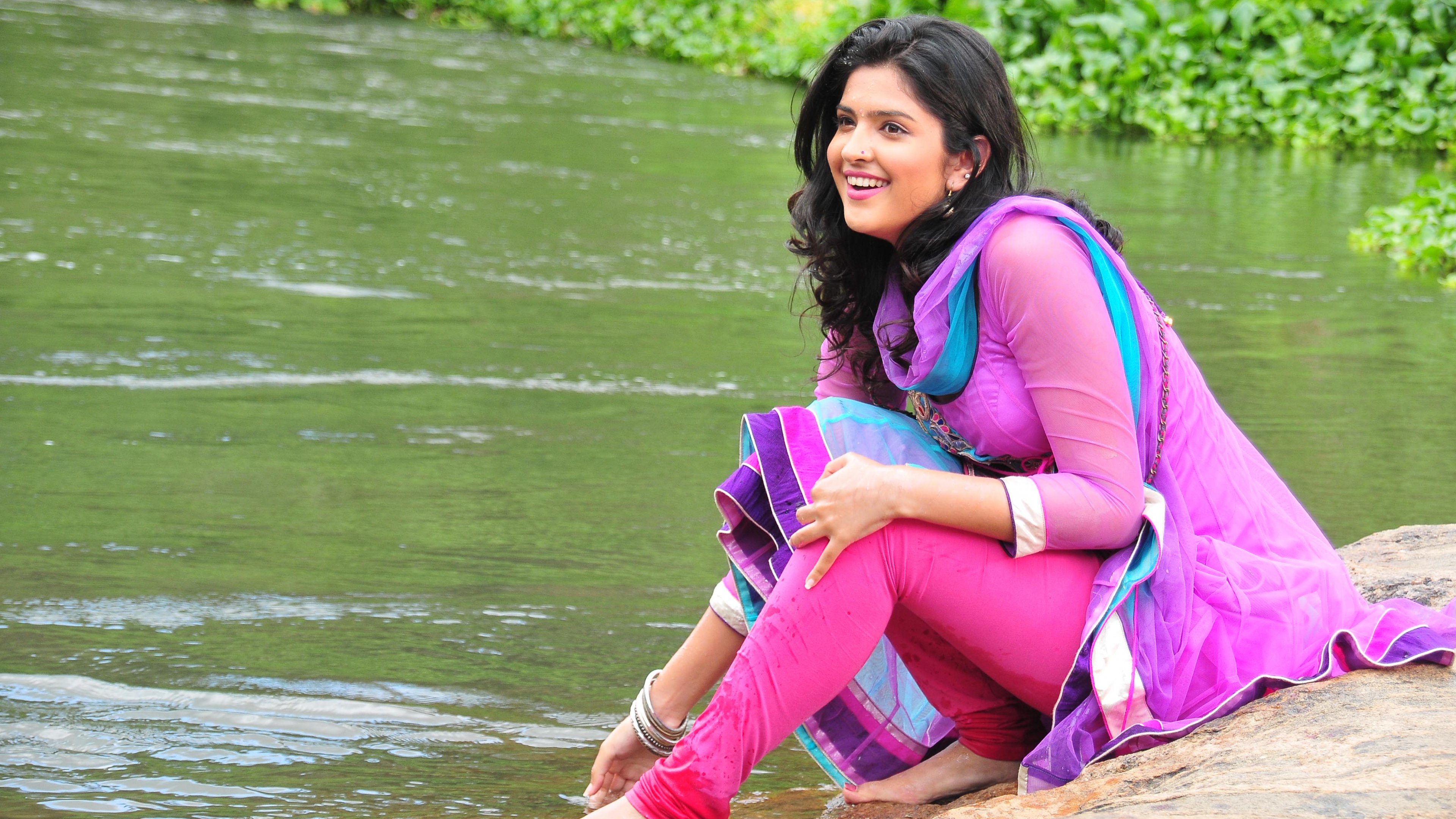 Deeksha Seth-wallpaper