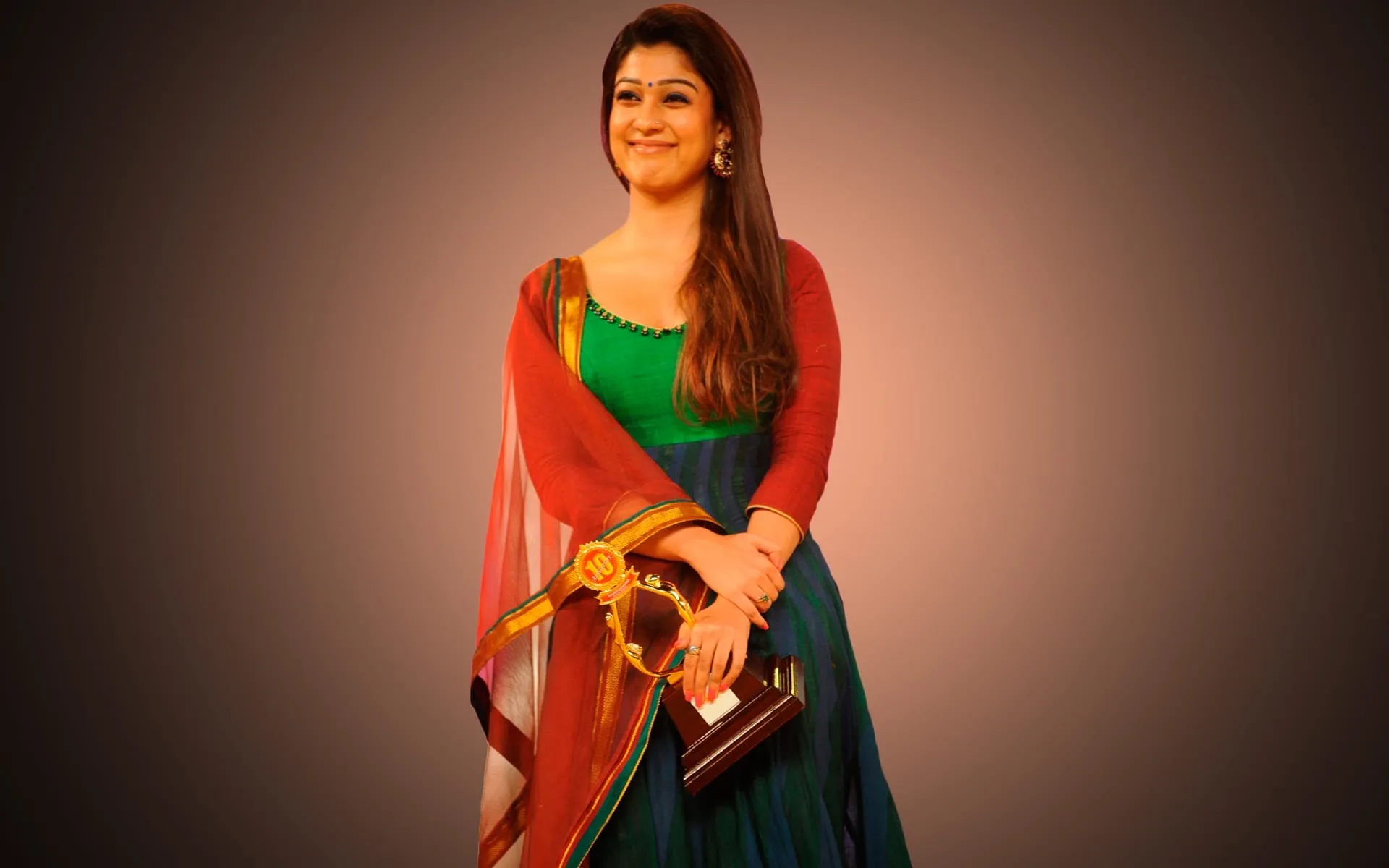 nayantara latest hd pics