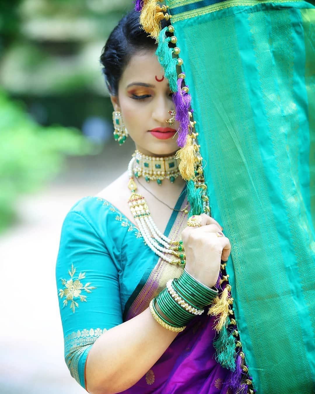 HD Marathi Actress Wallpapers in Saree