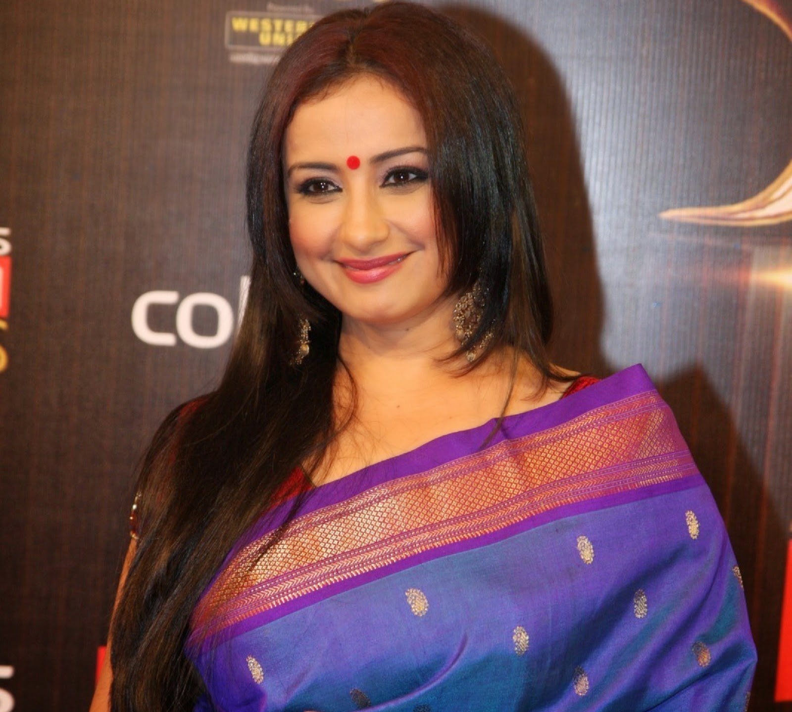 Actress-Divya-Dutta-Hot-Cute-HD-Wallpaper