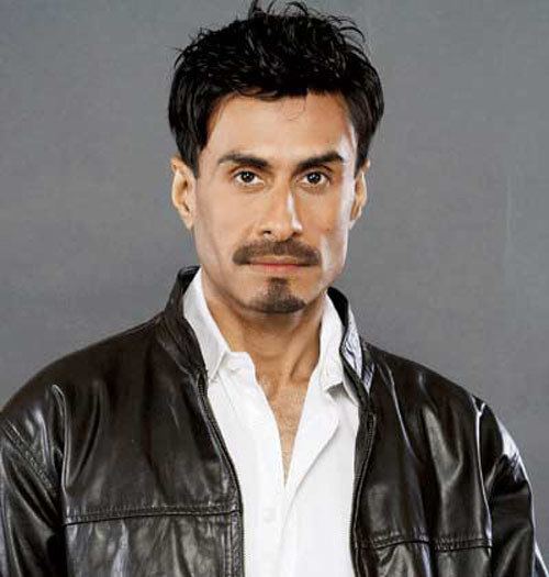 Arif Zakaria Pics