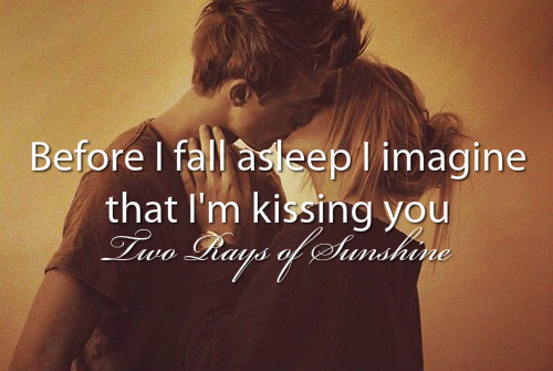 Happy-Kiss-Day-Images-HD-wallpapers-Pictures-cute-Kiss
