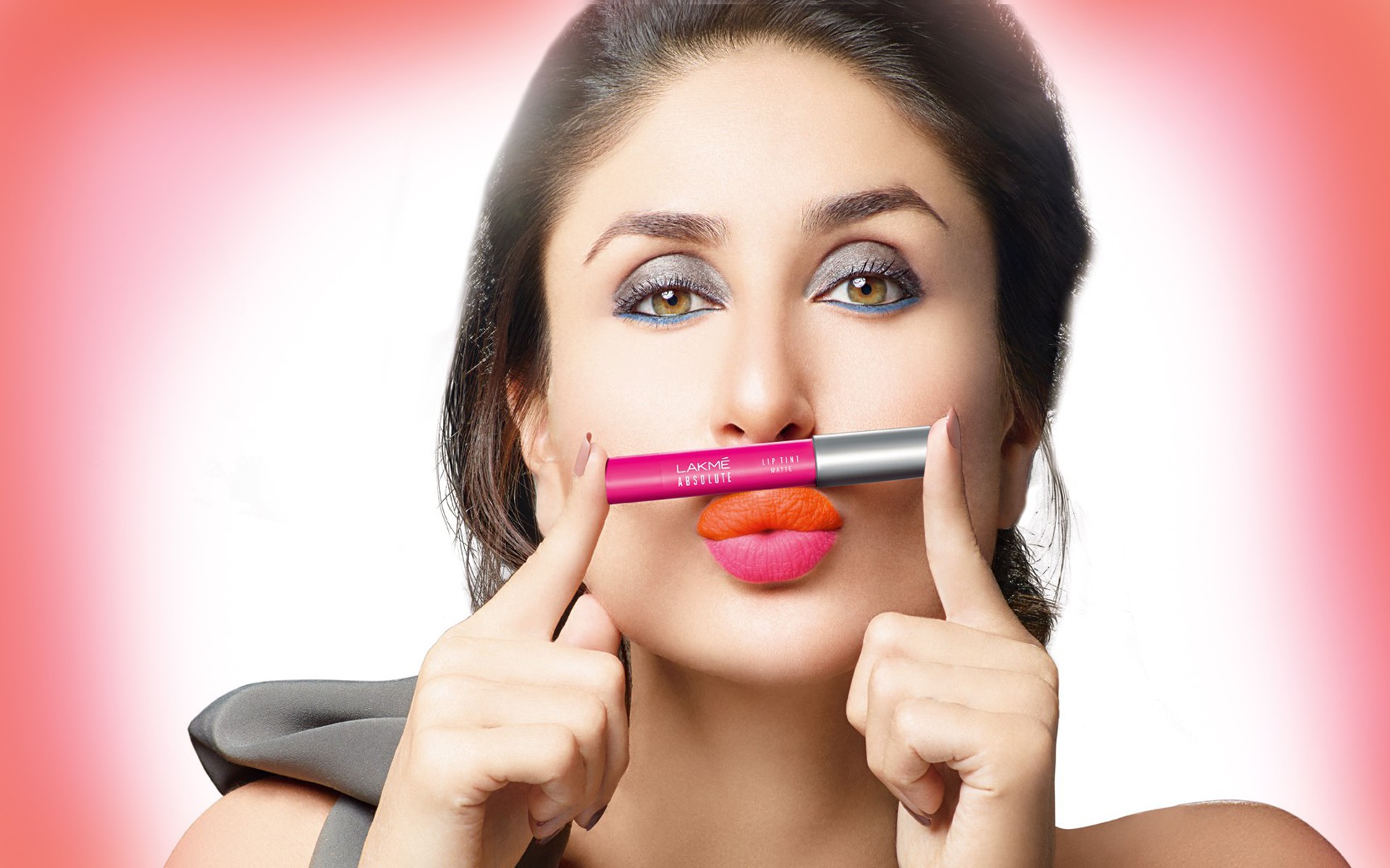 Kareena-Kapoor-4k-full-hd-wallpaper-photos-pics-wide-1080p
