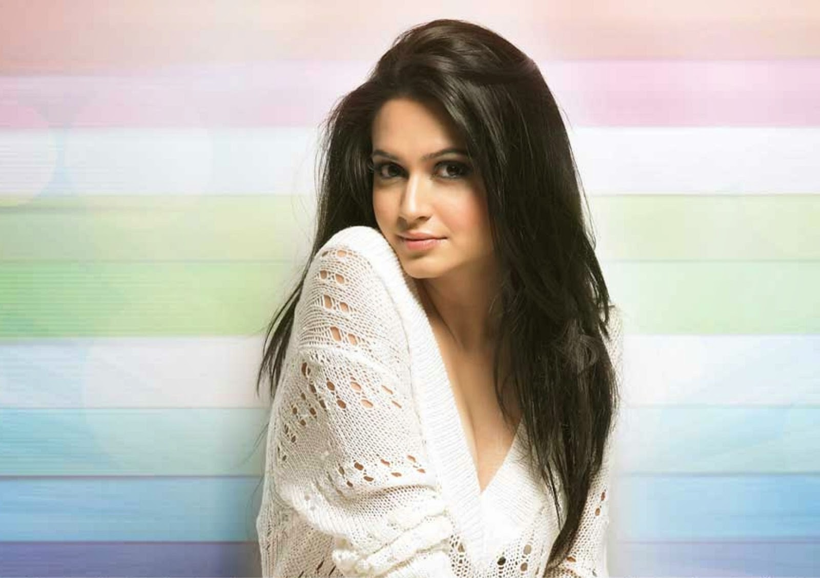 kruthi kharbanda Full HD bollywood actress wallpapers, download Free hot  Wallpapers