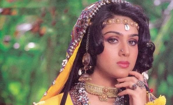 meenakshi-sheshadri-cute-face