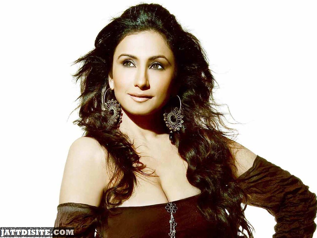 New-Divya-Dutta-Hot-HD-Wallpapers