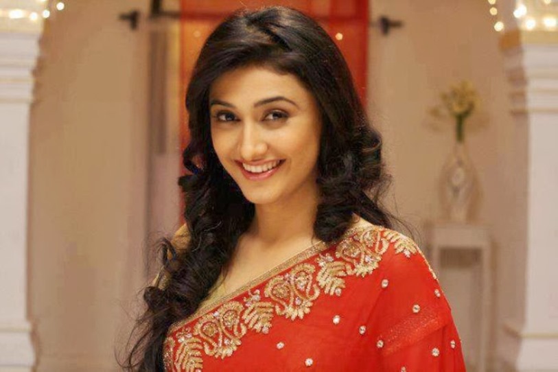 Ragini-Khanna-Wallpaper