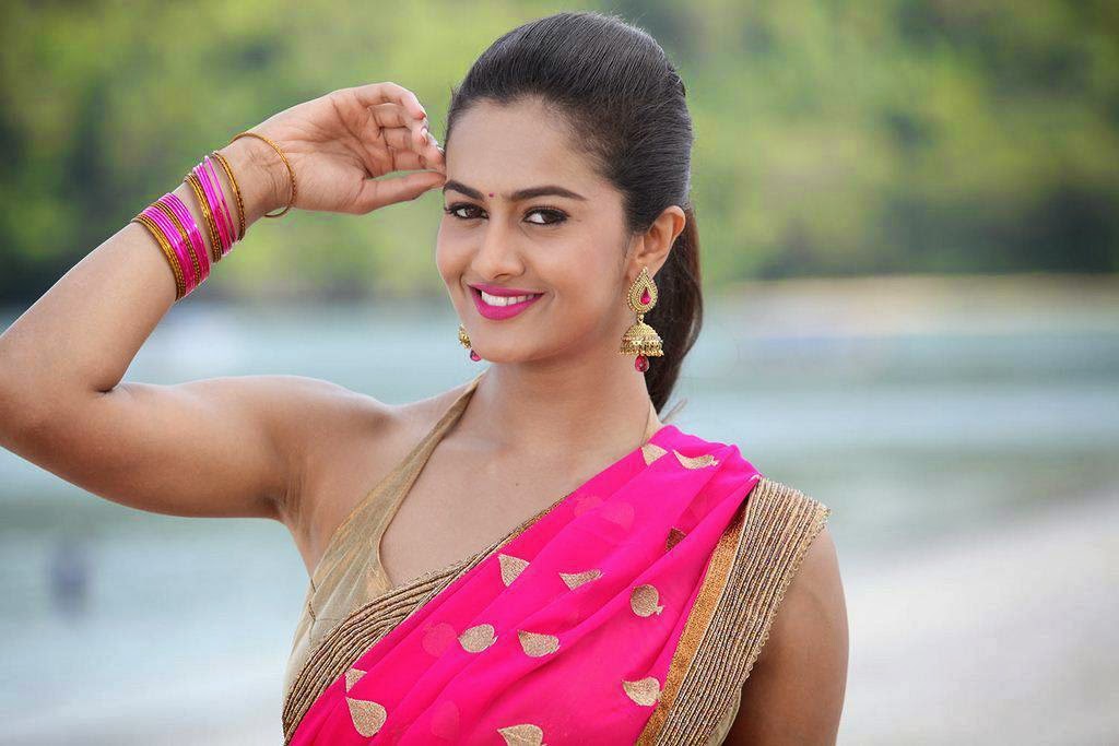 Shanmuga-Pandian-Neha-Hinge-Sagaptham-Tamil-Movie-Stills-4