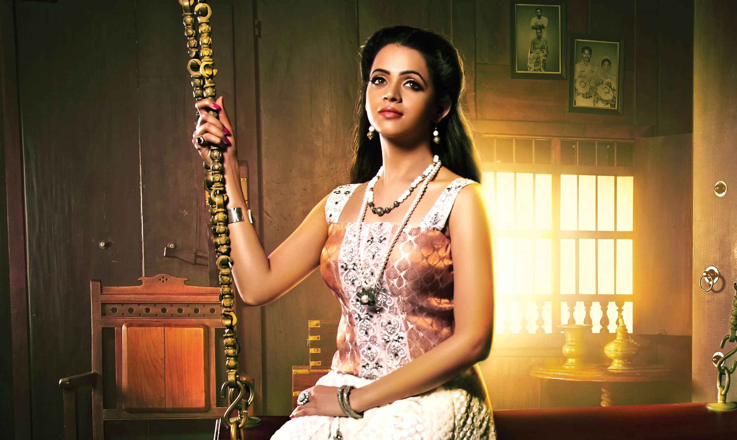 actress bhavana wide wallpapers