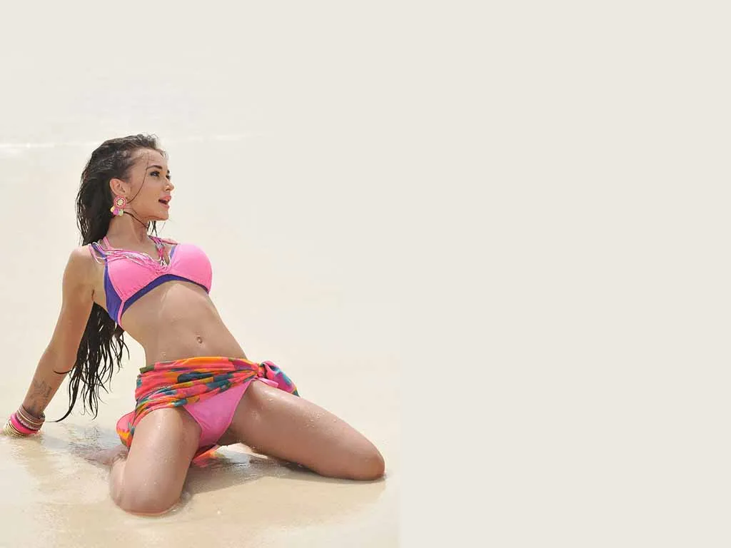 amy jackson hottes modeling hd pics