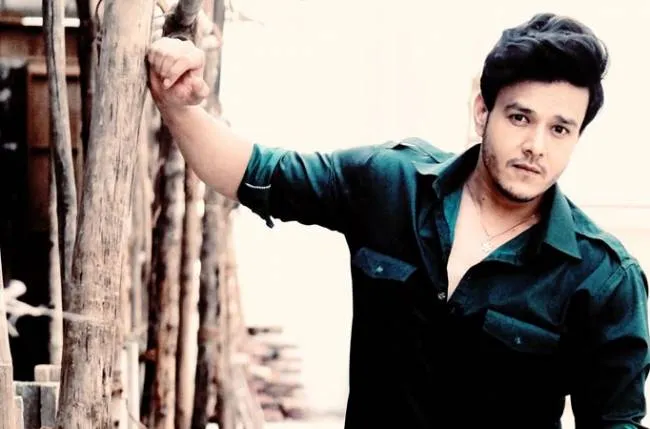 aniruddh dave 5