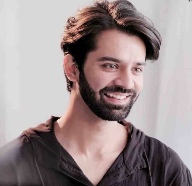 Barun Sobti Pics