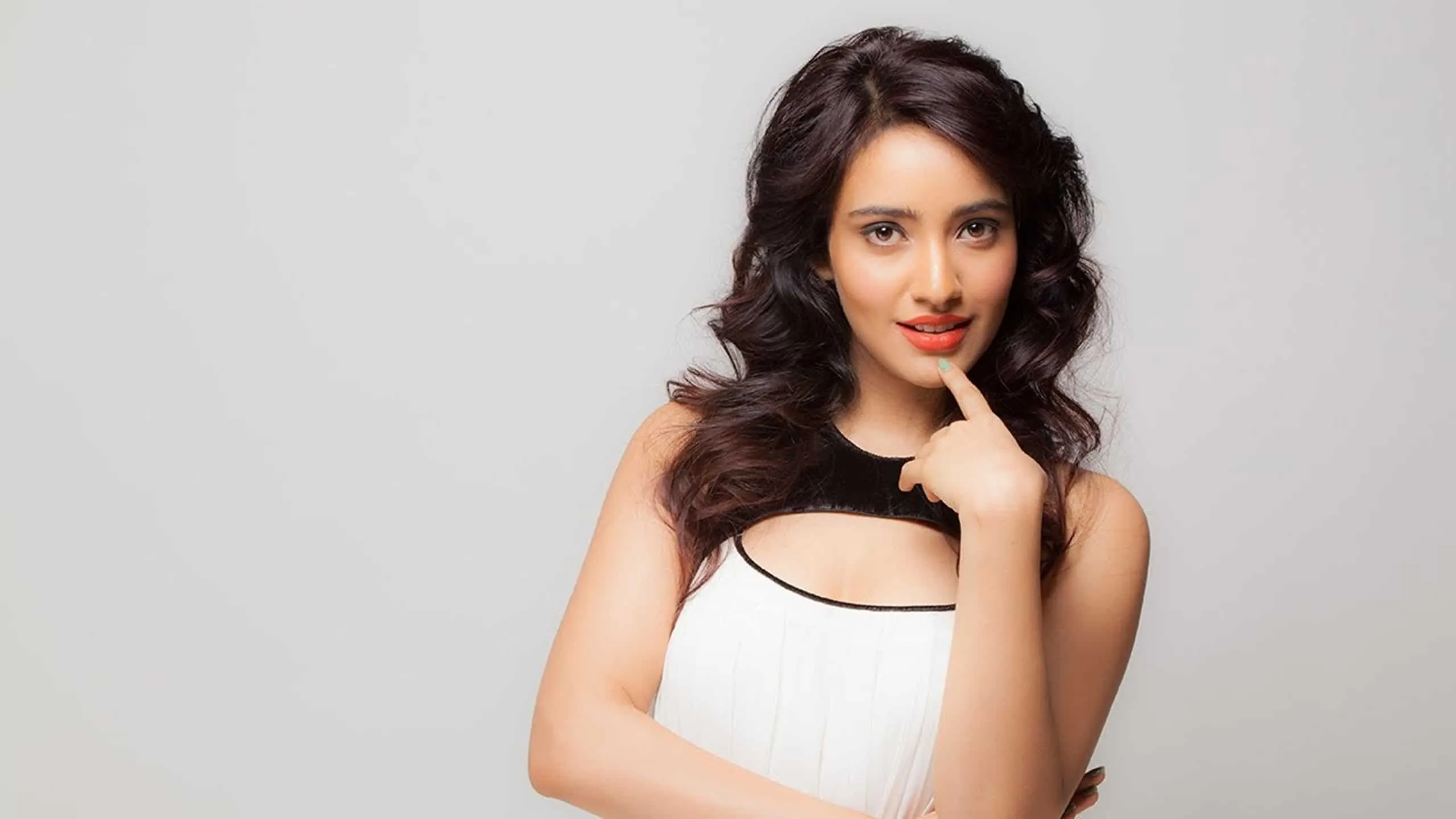 beautiful actress neha sharma hd wallpaper