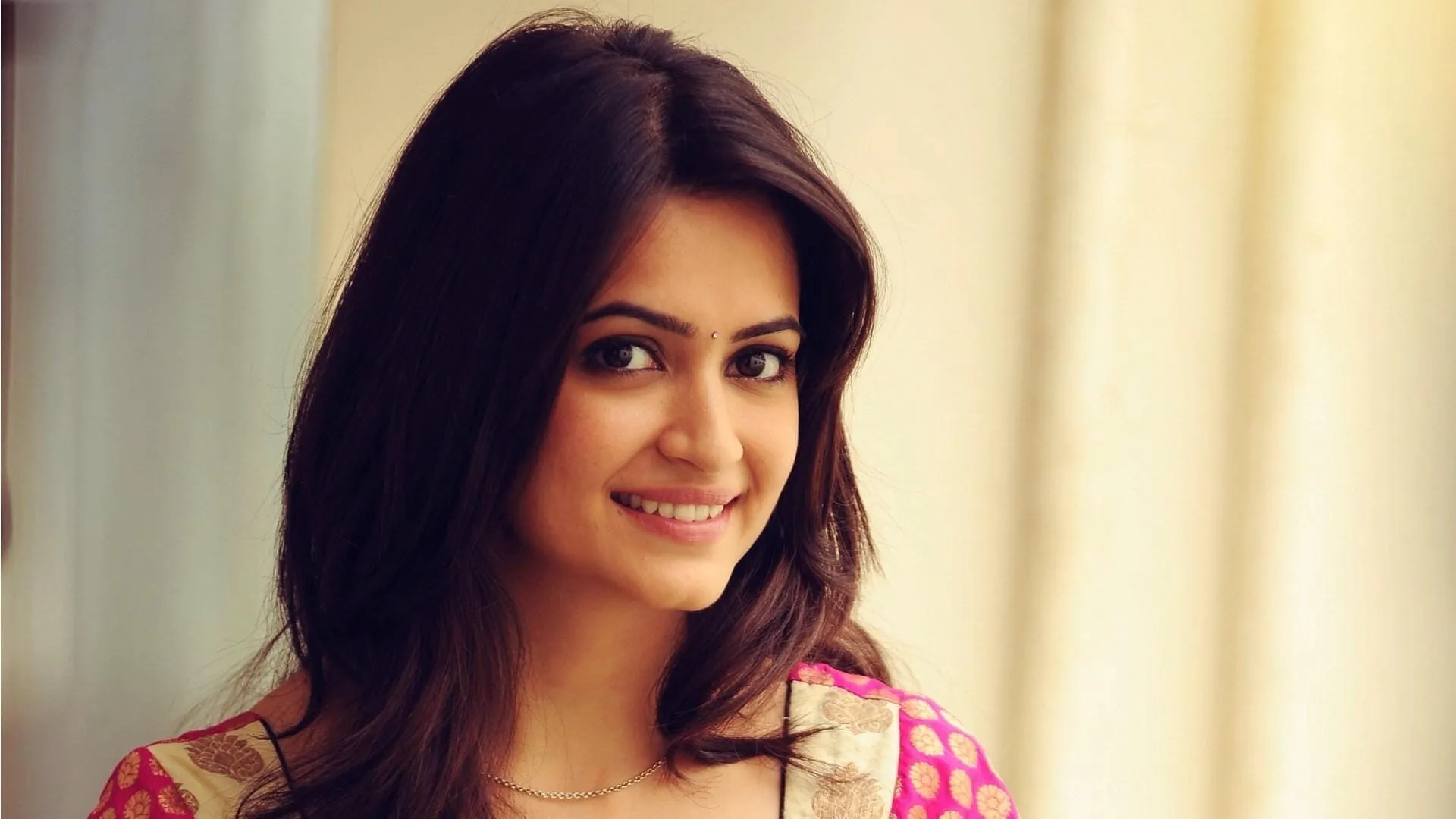 beautiful kriti kharbanda images