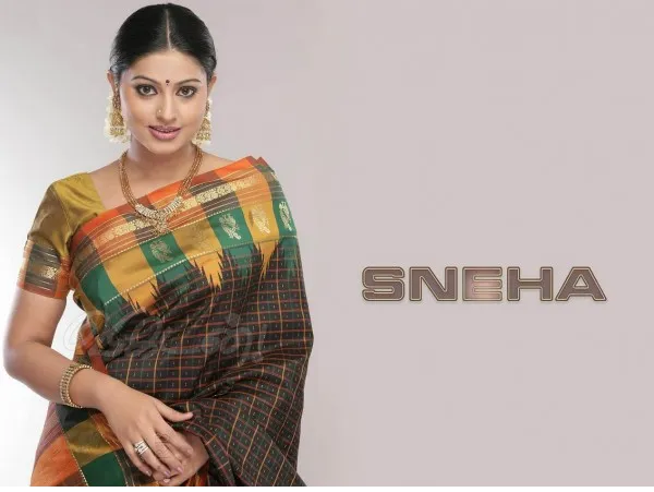 beautiful south actress sneha gorgeous in saree hd wallpapers free