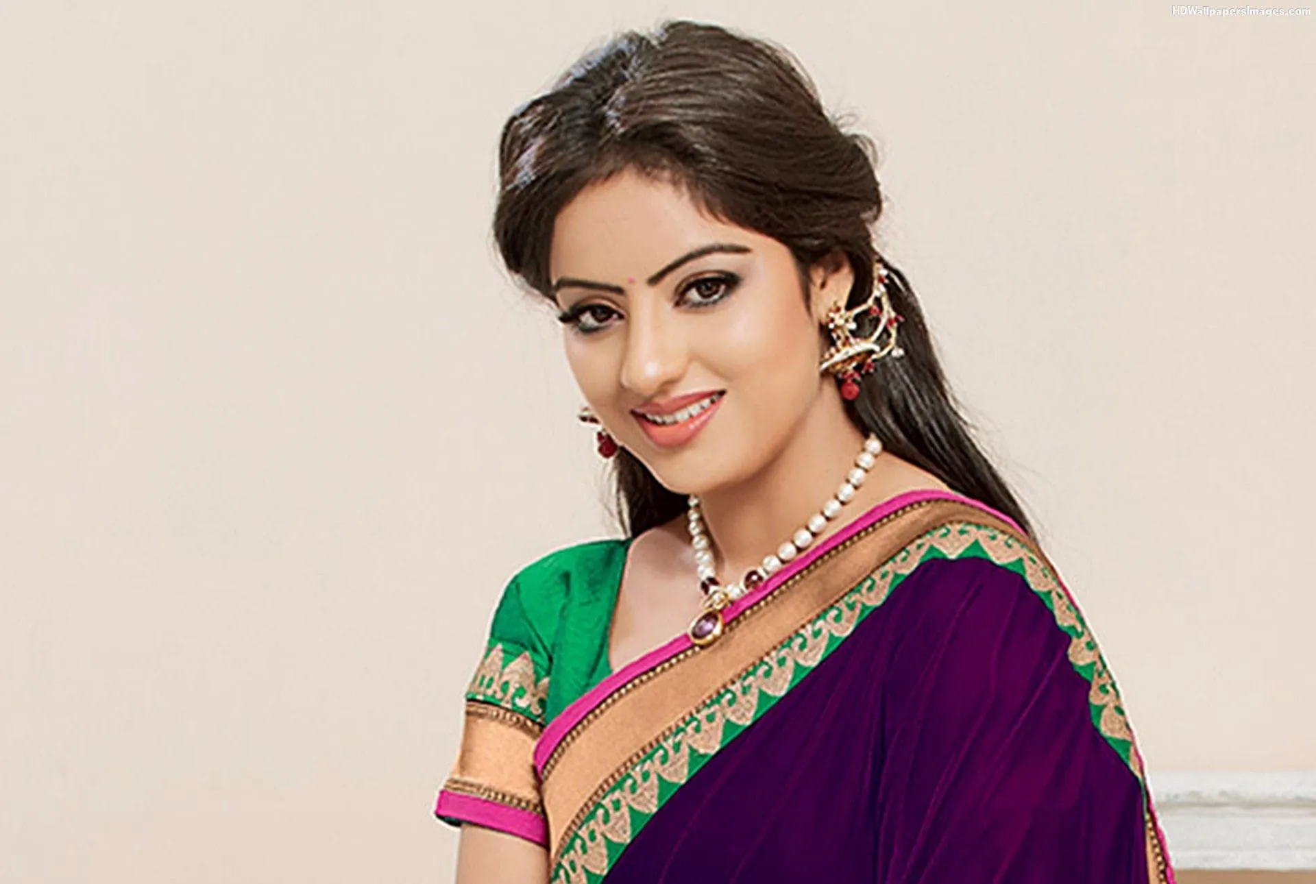 deepika singh wallpaper