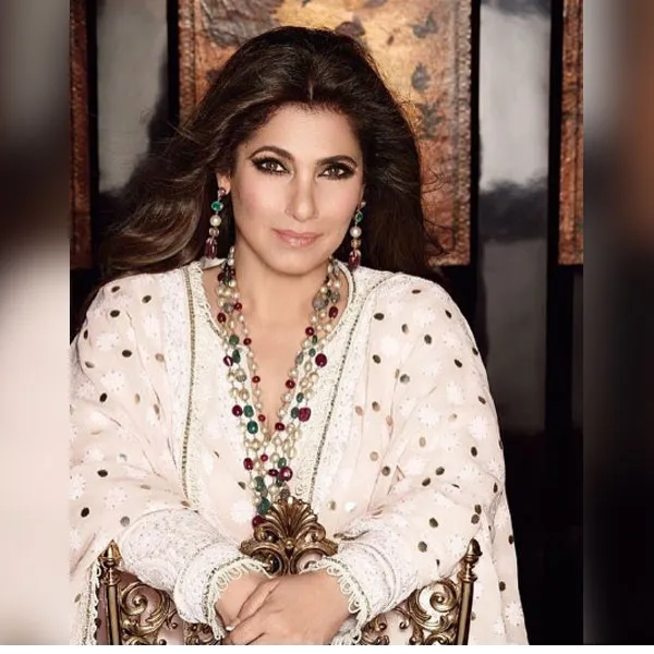 dimple kapadia is the perfect example of how to age gracefully