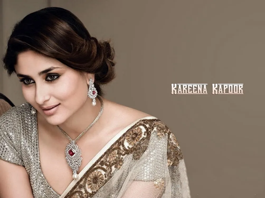 elegant lady saree style kareena kapoor latest hot hd wallpapers download free