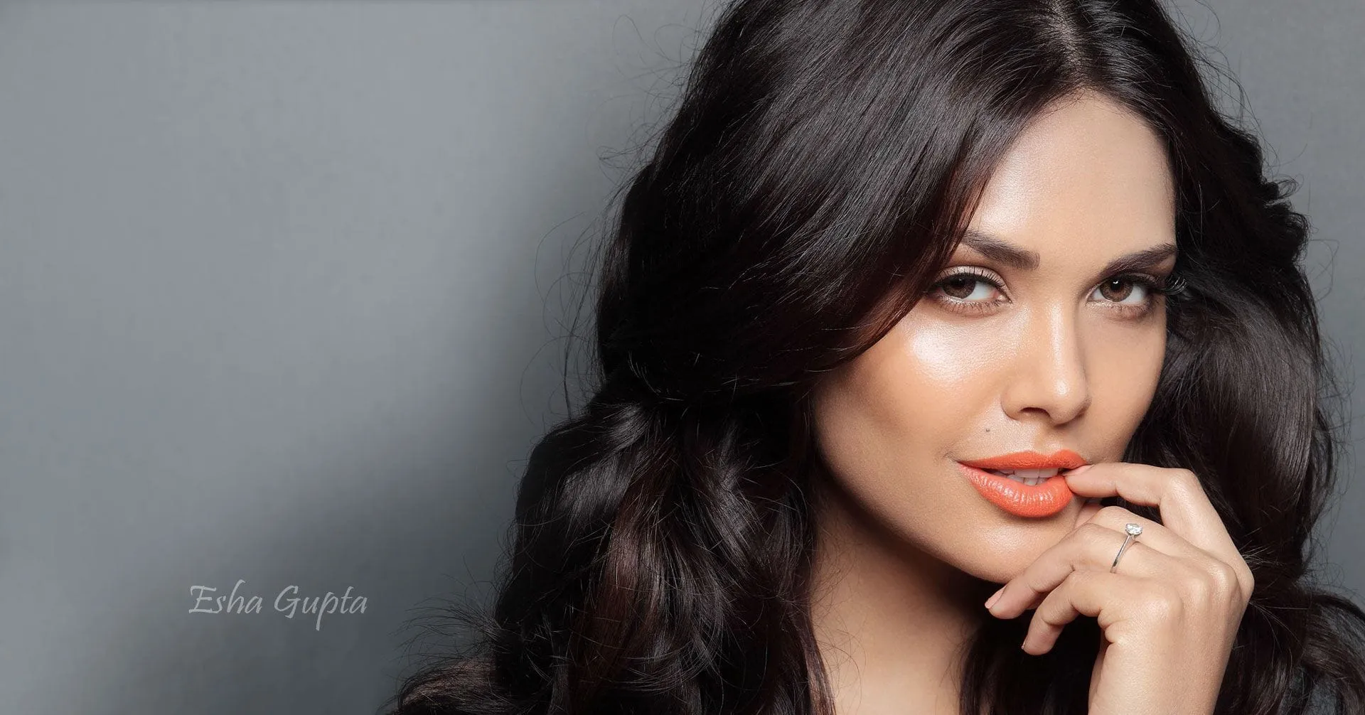 esha gupta beautiful hd wallpaper