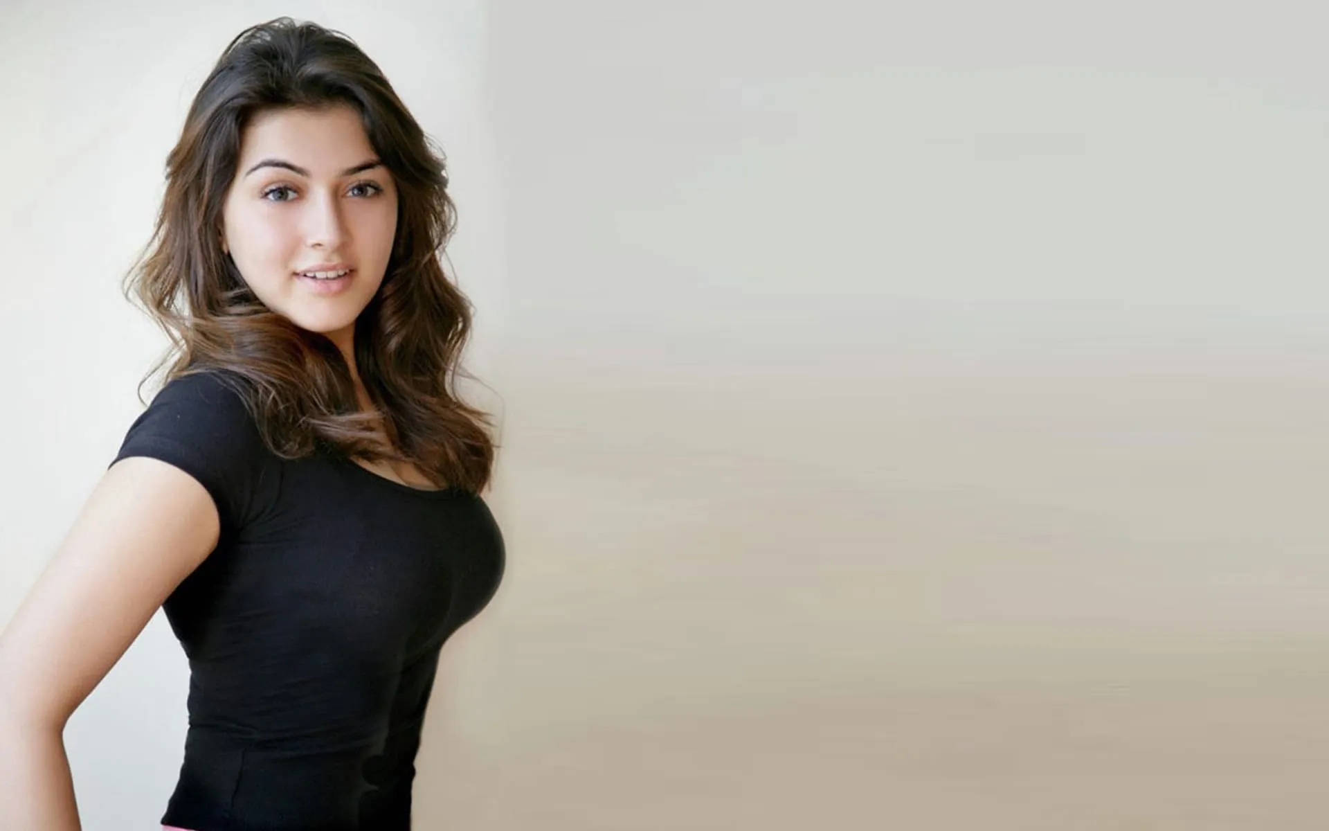 hansika motwani hd wallpapers