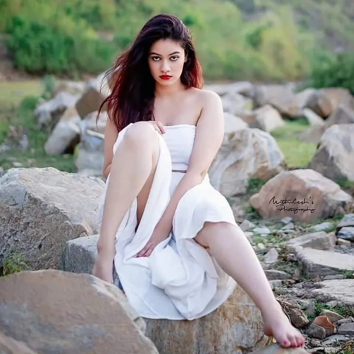 white dress wallpapers