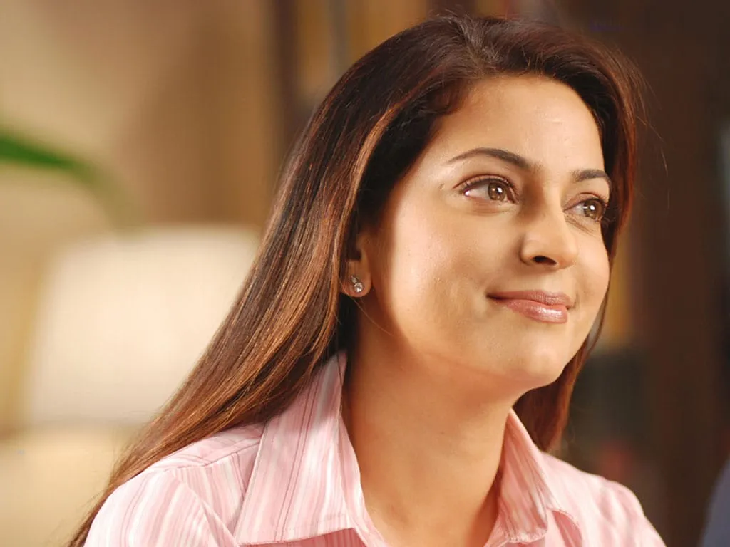 juhi chawla hd cute smile wallpapers