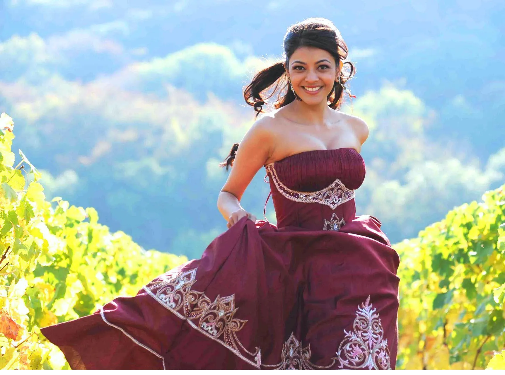 kajal agarwal red dress in darling movies hd wallpaper