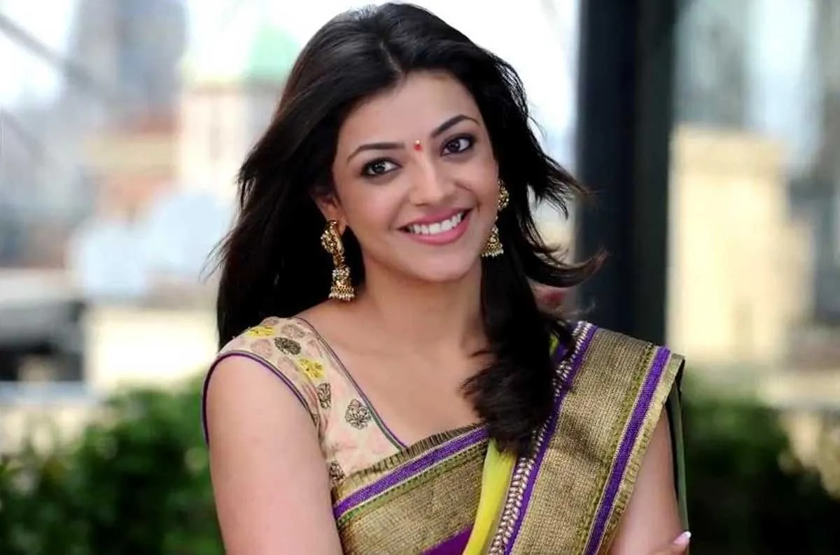 kajal aggarwal cute smile wallpapers