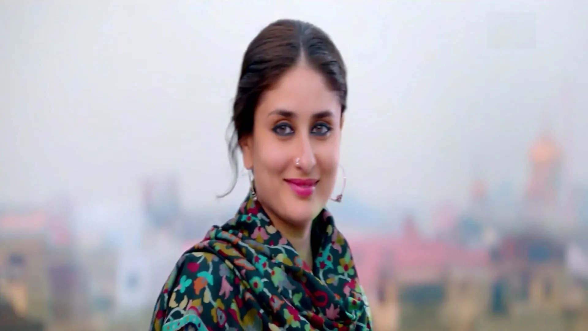 kareena kapoor in bajrangi bhaijaan hd wallpapers