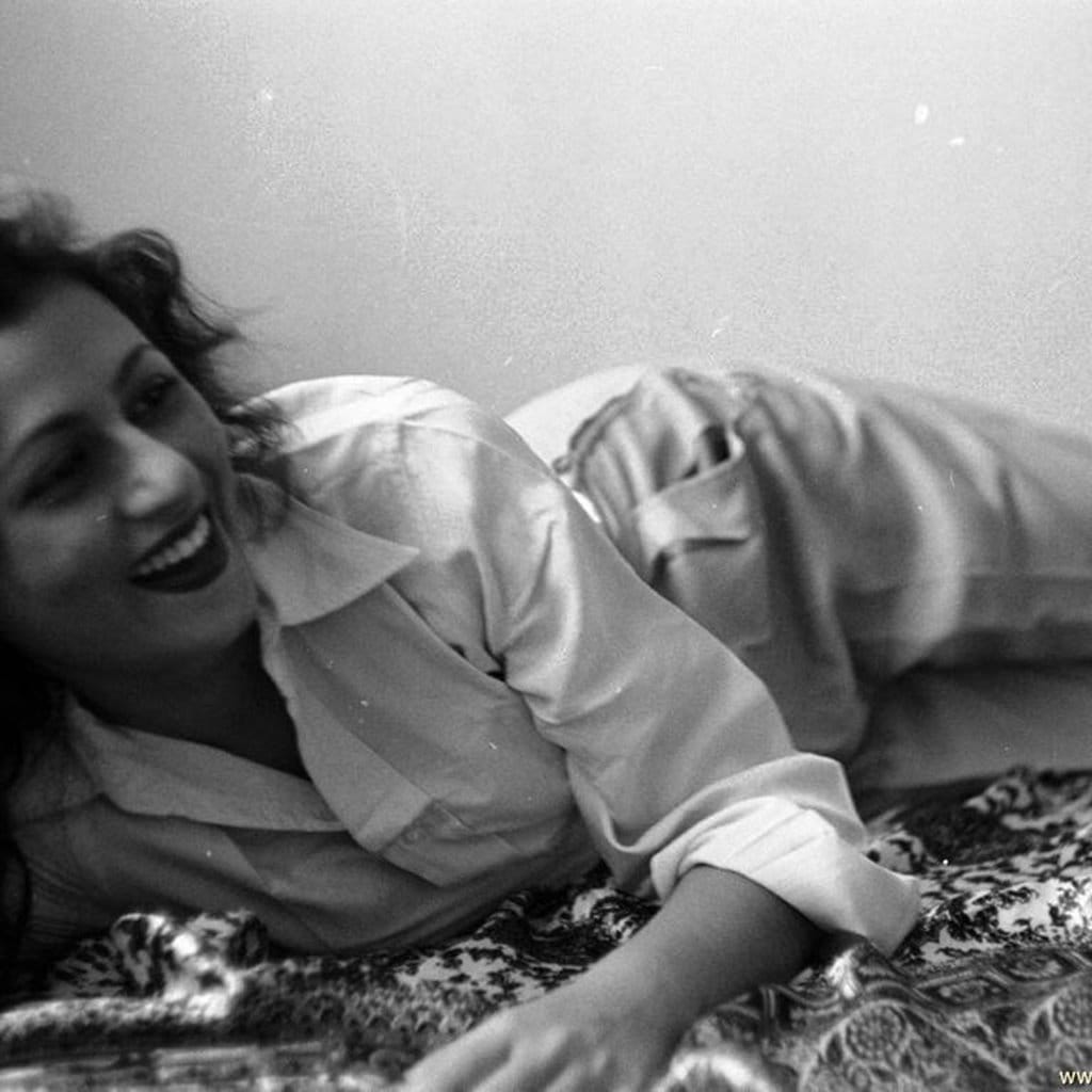 madhubala 1024x1024