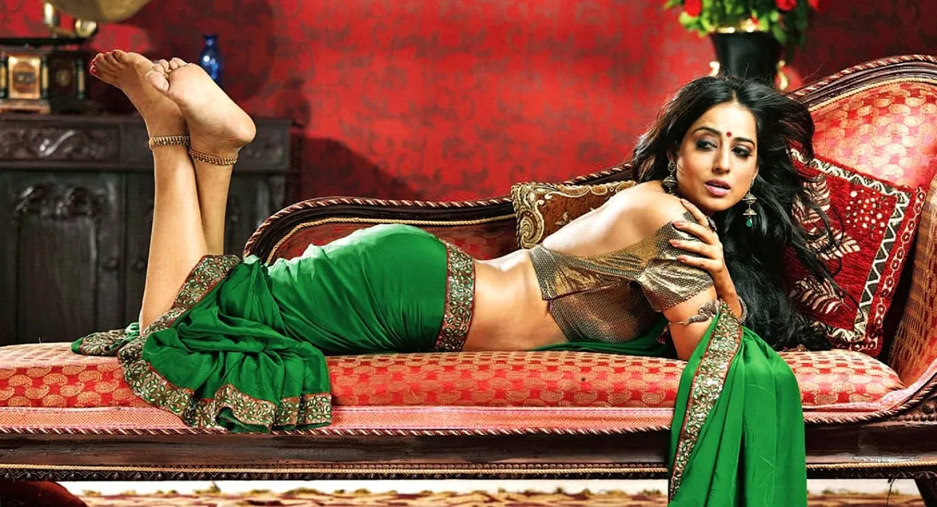 mahi gill hot in saree
