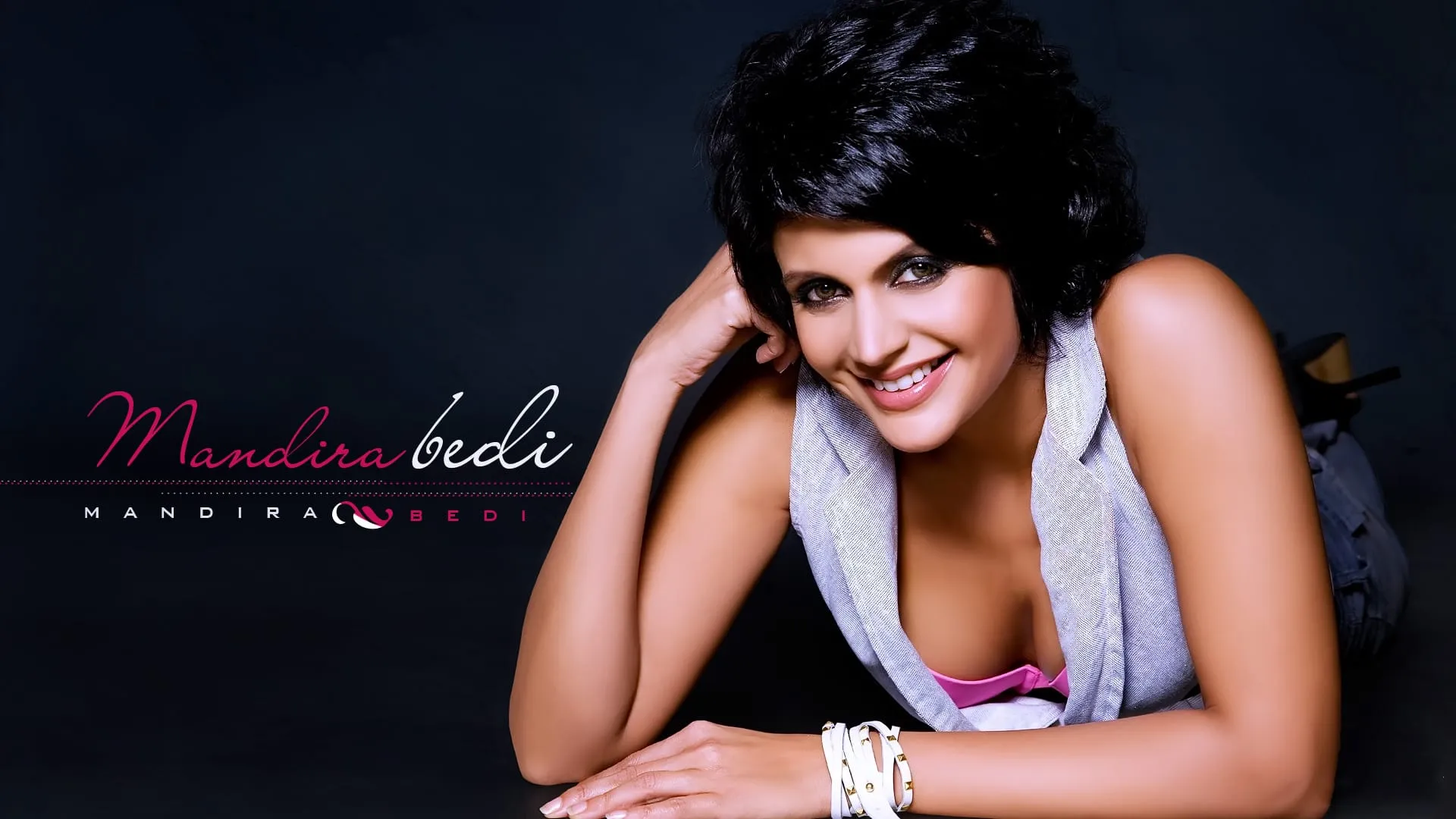 mandira bedi hot cleavage wallpaper 1920x1080