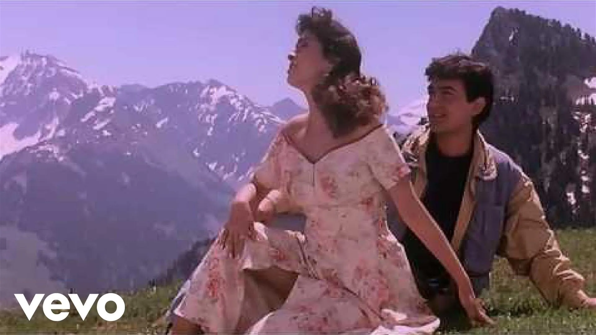 juhi chawla amir khan hit jodi wallpapers