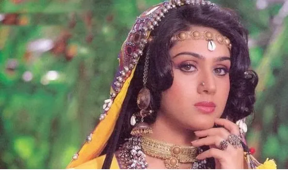 meenakshi sheshadri cute face