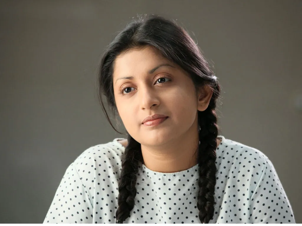 meera jasmine hd wallpapers