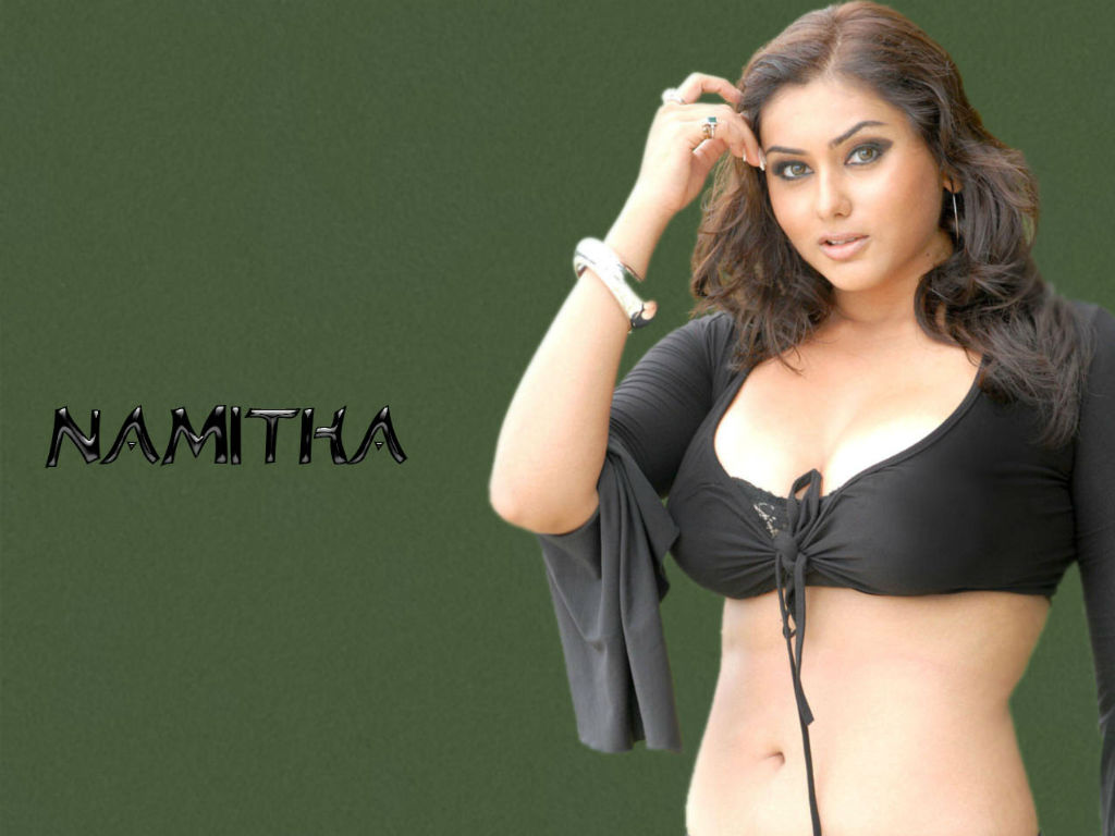 Namitha-Kapoor-HD-destop-Wallpapers