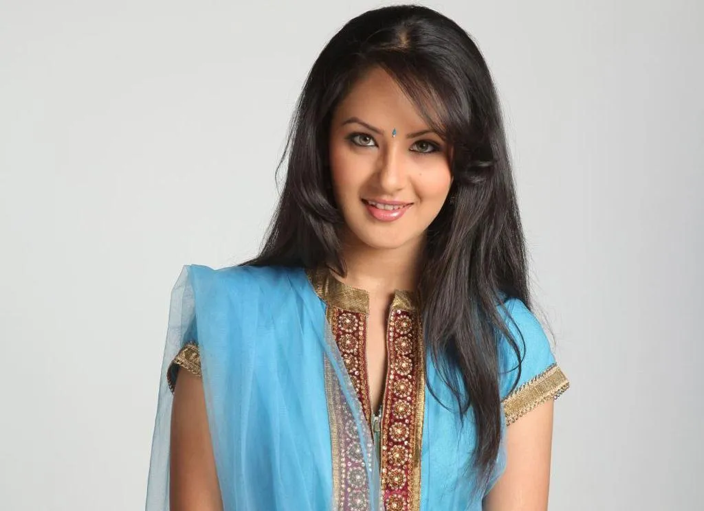 pooja bose cute face wallpapers