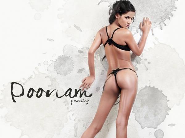 poonam-pandey-wallpaper