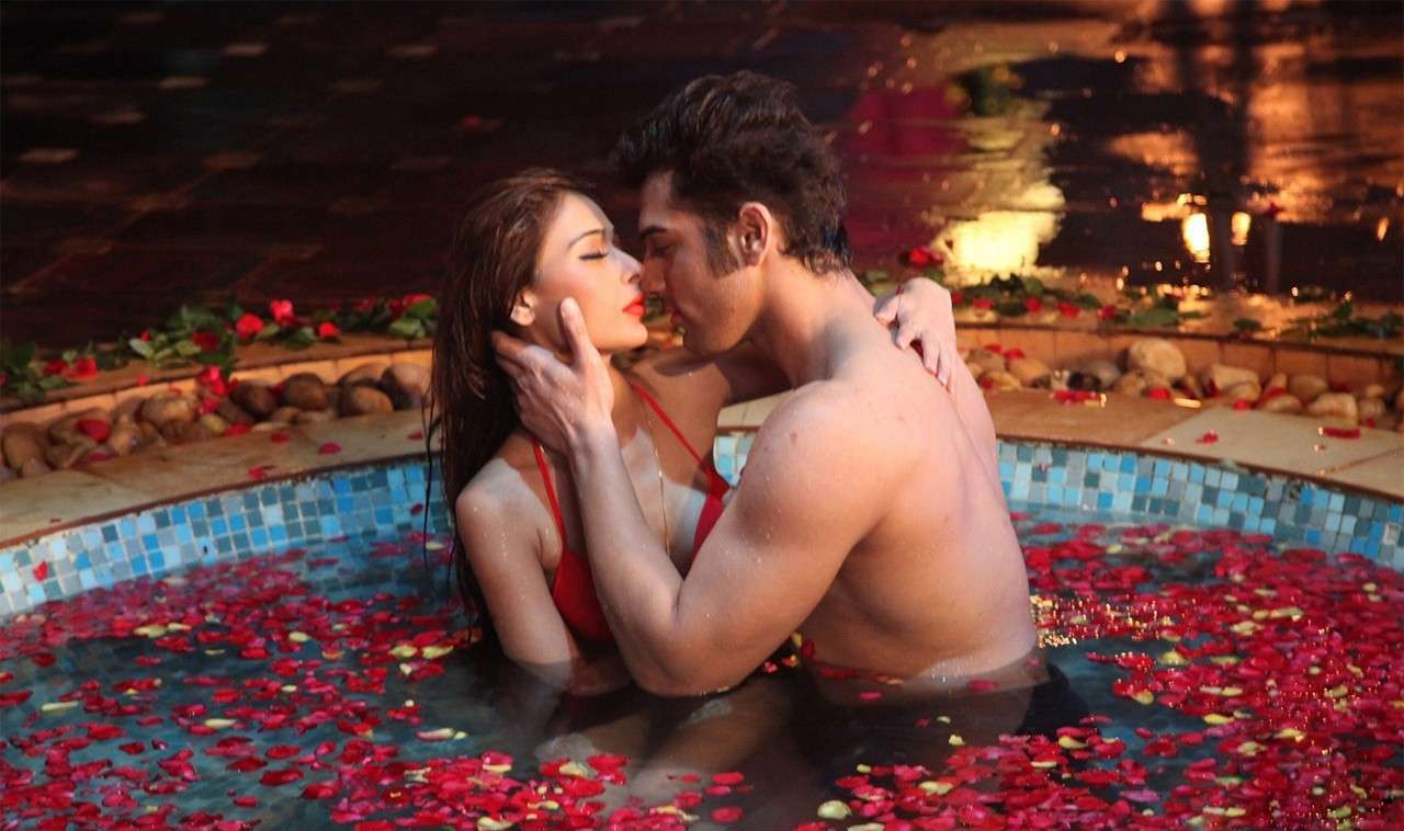 romantic-couple-kissing-hd-wallpaper