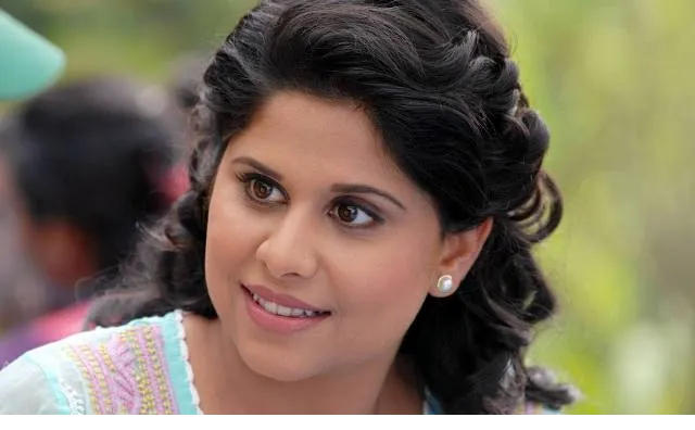 sai tamhankar beautiful wallpaper