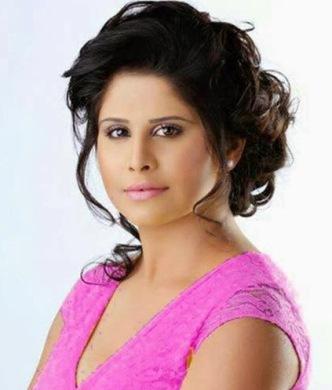 Sai-Tamhankar-cute-beautiful-wallpaper