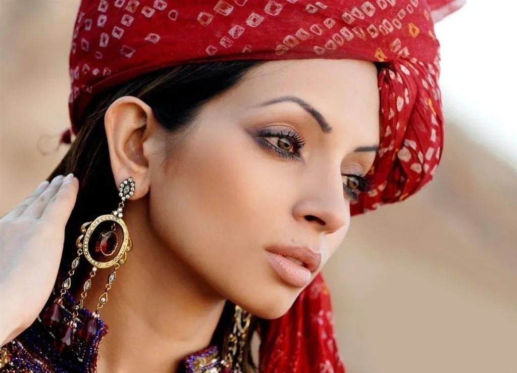 shama sikander hot hd wallpapers