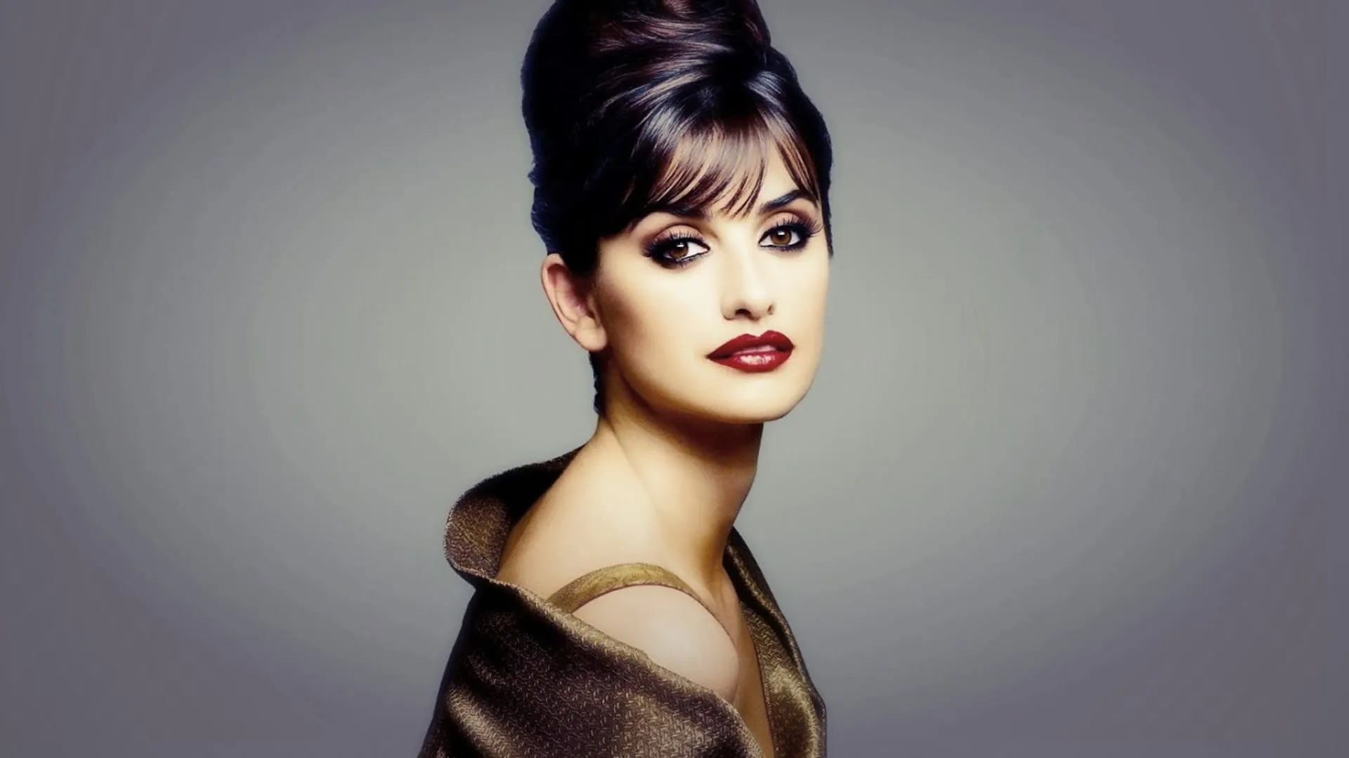 stunning penelope cruz tattoo