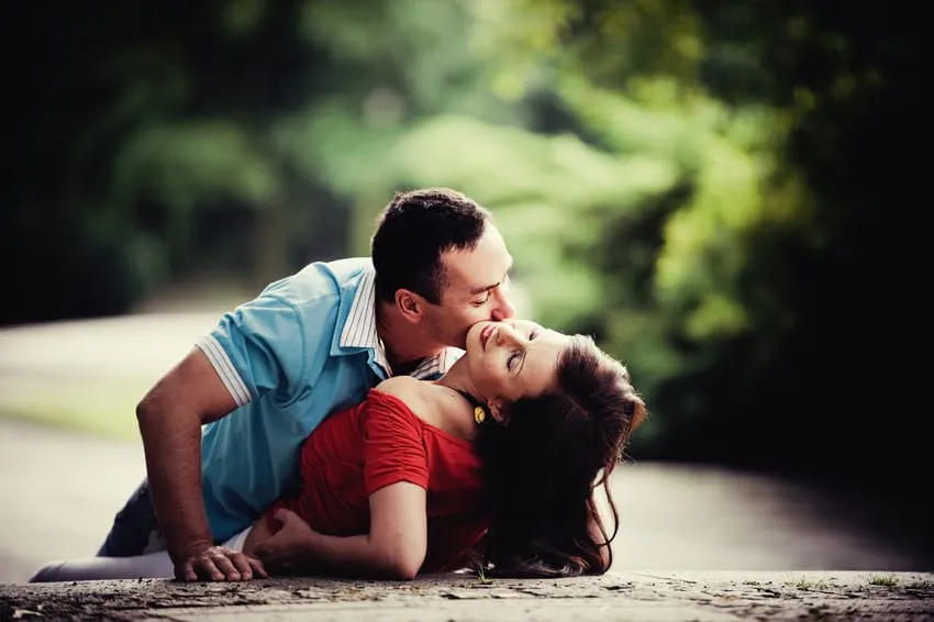 sweet romance kiss day wallpapers
