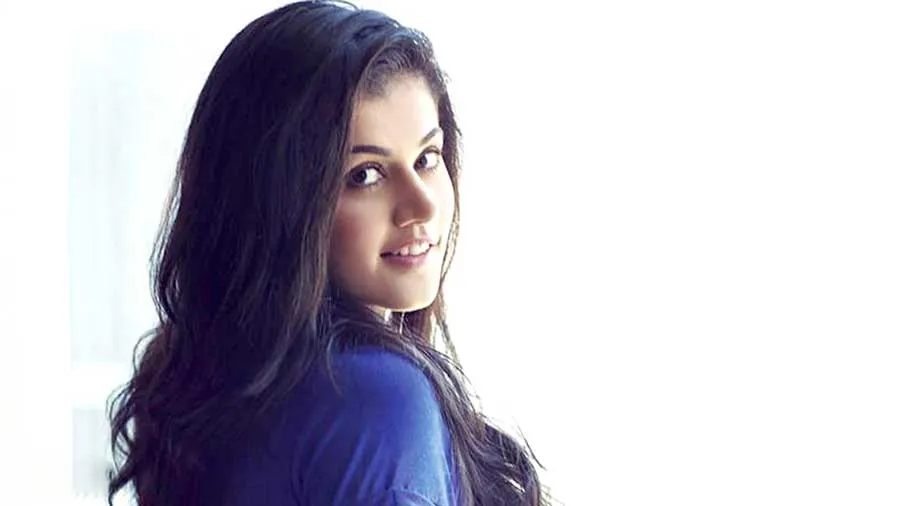 taapsee pannu new pics