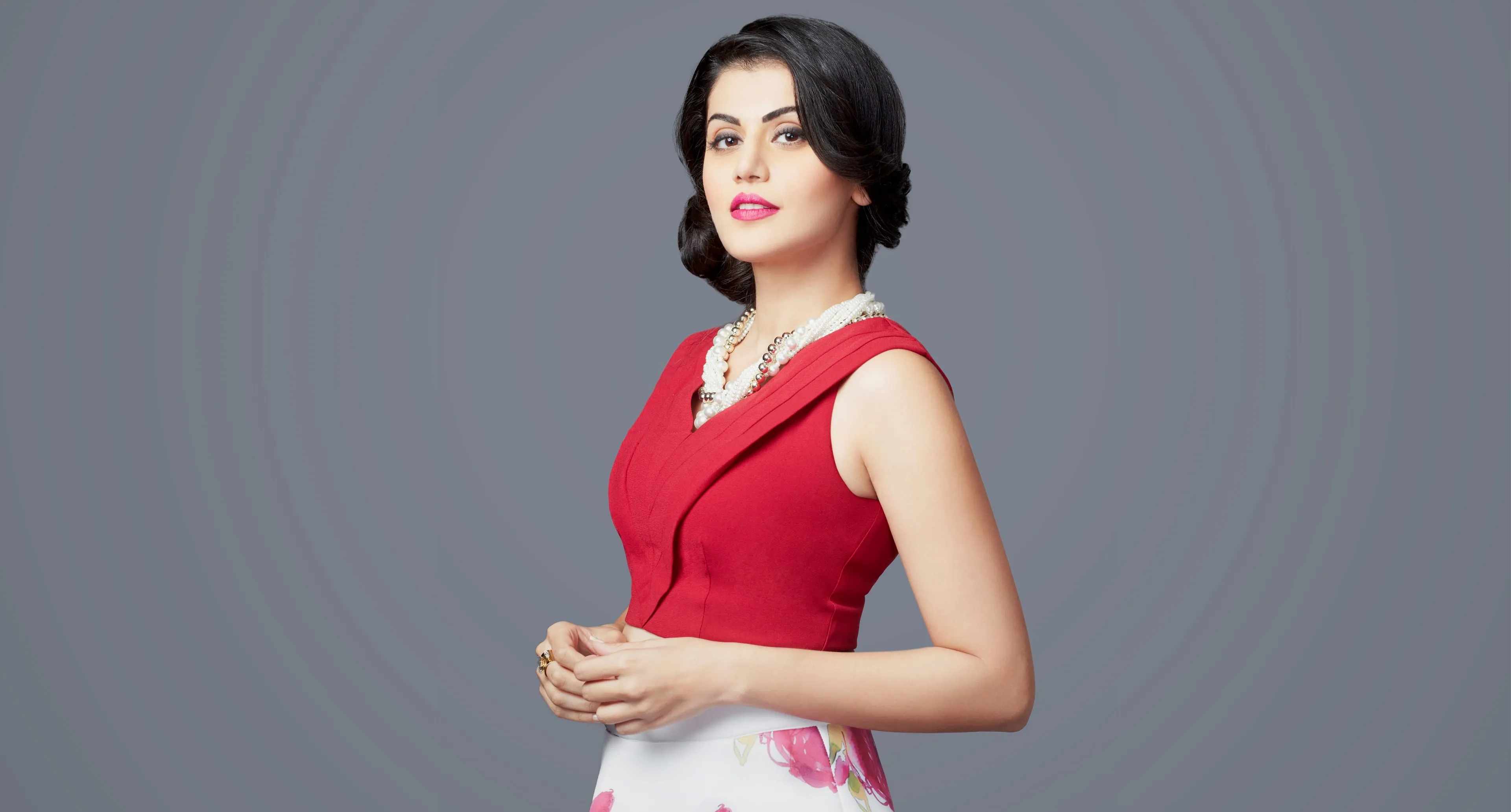 taapsee pannu new hd pics
